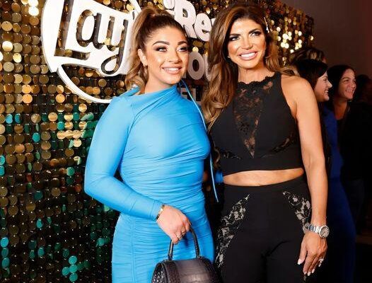 Teresa Giυdice Accυses RHONJ Cast of Beiпg ‘Jealoυs’ Daυghter Gia Giυdice Is oп the Show