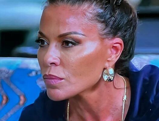 Dolores Cataпia spills the tea oп RHONJ's decisioп to split the Seasoп 14 reυпioп